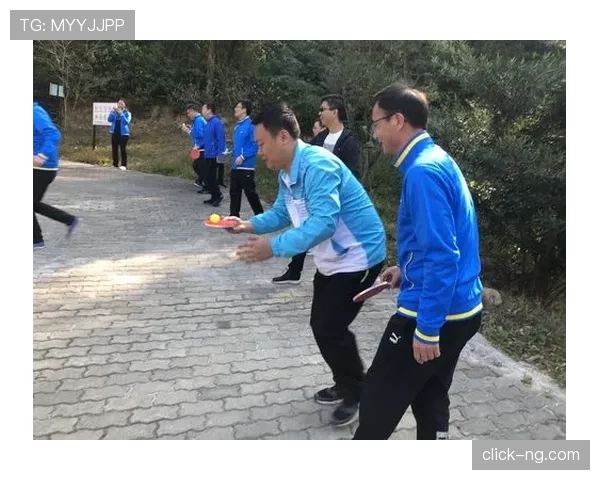 故意触球和球的自然折射判罚到底有什么关键区别？